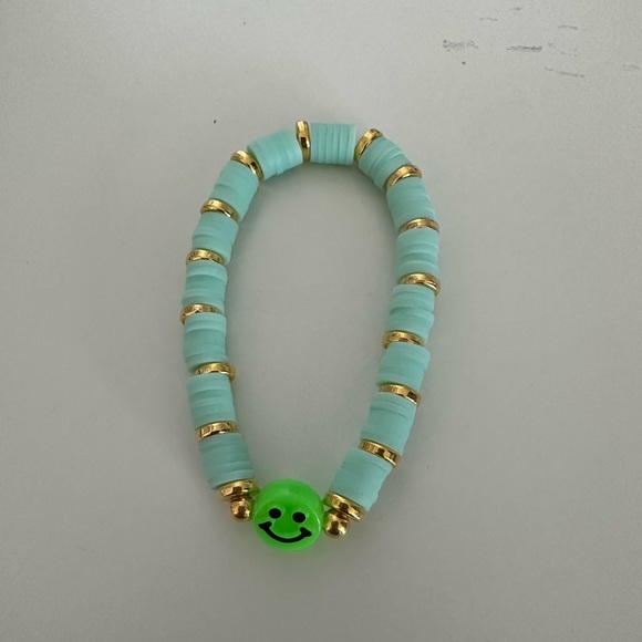 Bracelets - Picture 2 of 8